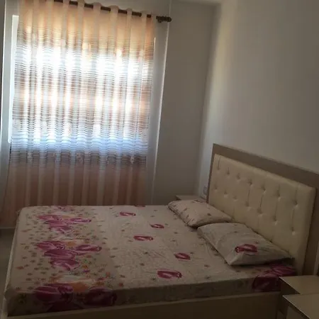 Shengjin Apartamente Apartmán
