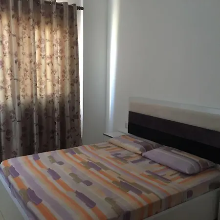 Shengjin Apartamente Apartmán